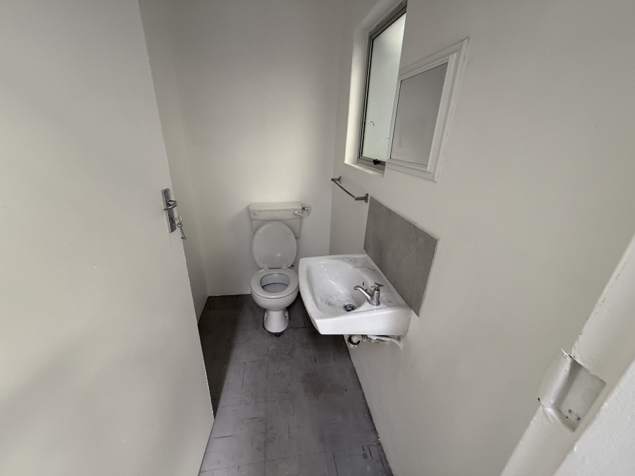 Commercial Property for Sale in Parow East Western Cape